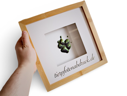 3D Tierpfotenabdruck im Bambusrahmen